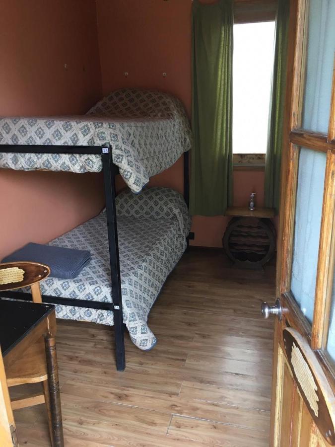 Lo De Momo Alojamiento Turistico Ostello Ushuaia Esterno foto