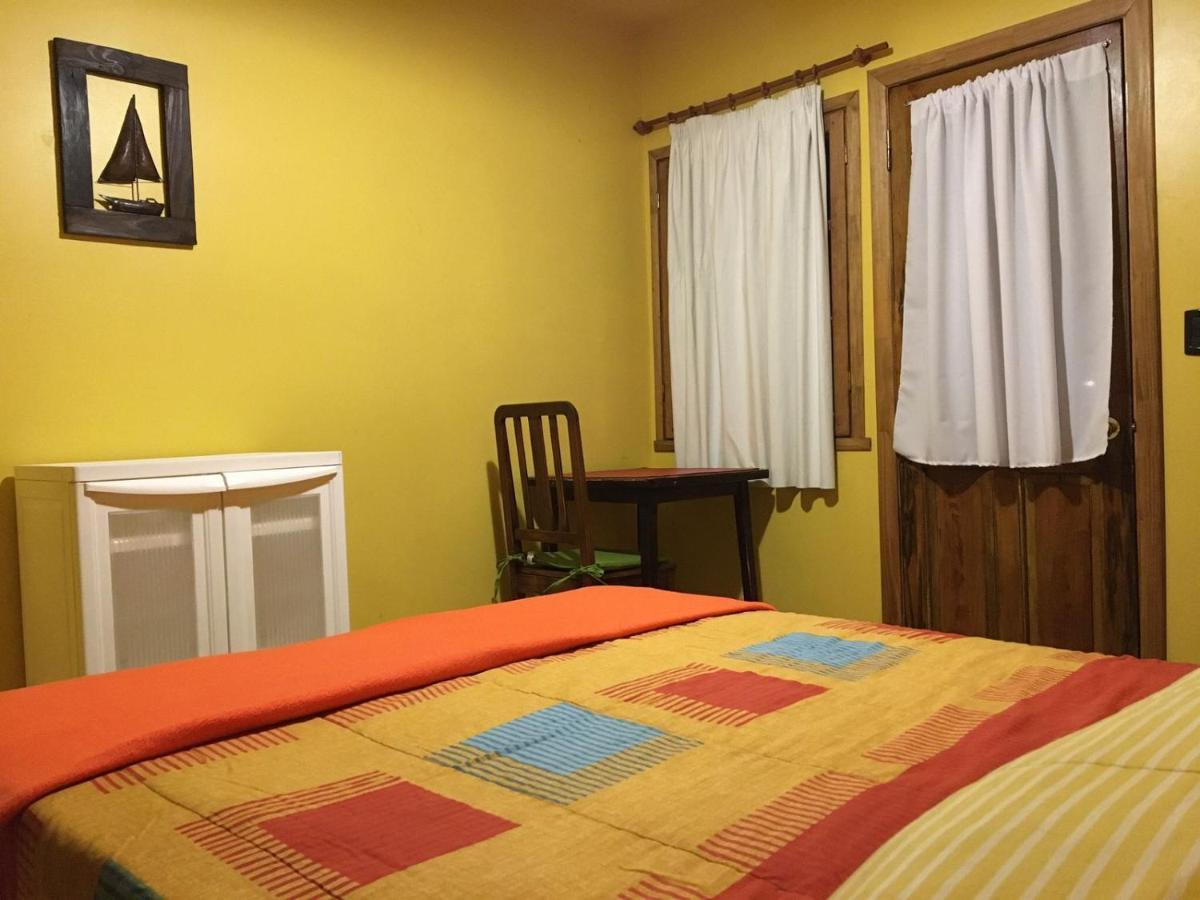 Lo De Momo Alojamiento Turistico Ostello Ushuaia Esterno foto