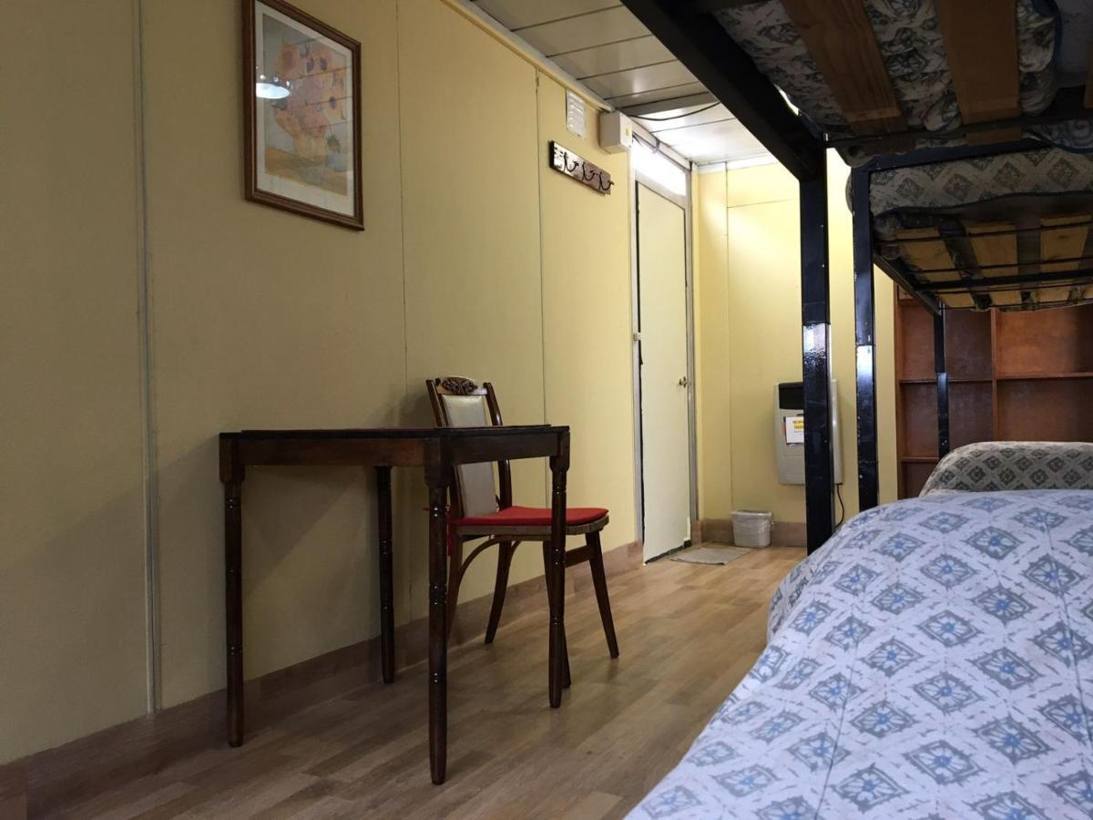 Lo De Momo Alojamiento Turistico Ostello Ushuaia Esterno foto
